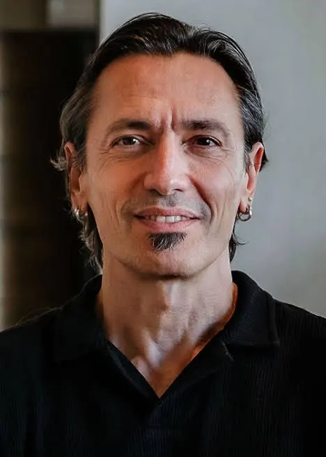 Kerem Işık’tan Yeni Roman: Öteki Dünya Raflarda!