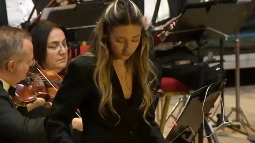 Beste Gürkey, İngiltere’de sahne alacak!