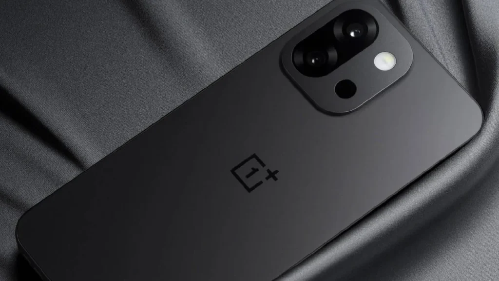 OnePlus’tan Kompakt Amiral Gemisi Geliyor!