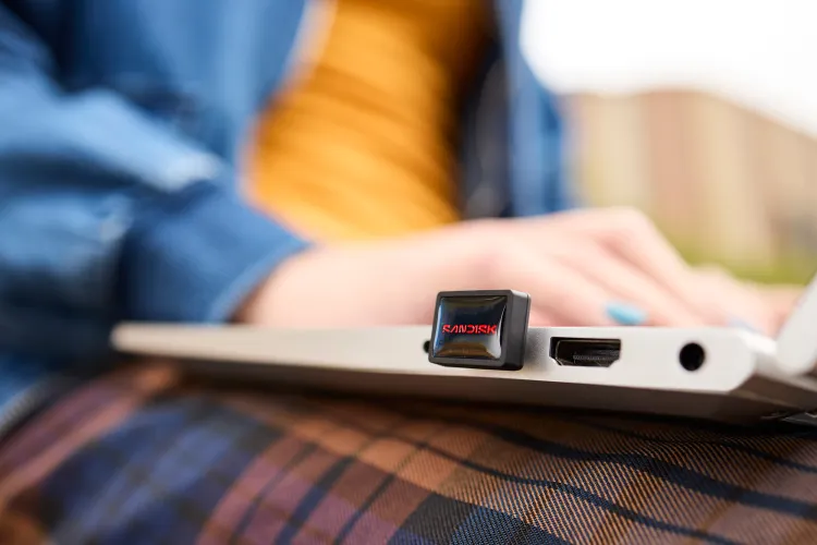 USB Sanmayın, O Bir SSD: Sandisk Extreme Fit!