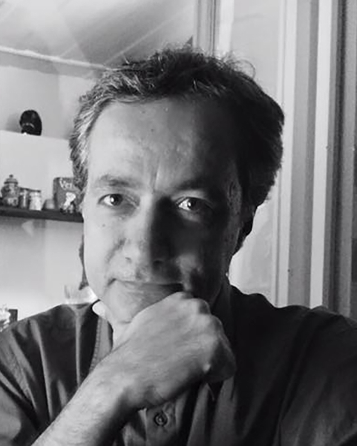 Cem Akaş’tan yeni roman: Sözcüklerin Anlamı