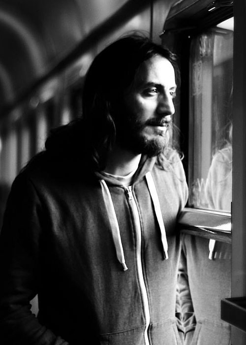 Ömür İklim Demir’den “Kum Tefrikaları”